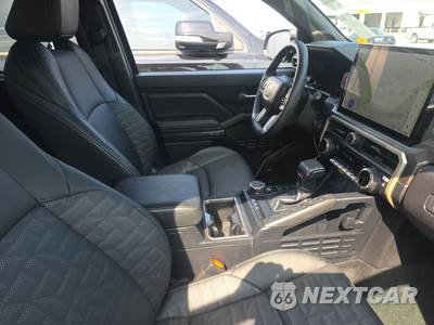 2024 Toyota Tacoma TRD Off-Road Crew Cab Medium Bed - zdjęcie 8 z 18 - miniatura