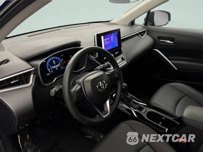 2024 Toyota Corolla Cross XLE - zdjęcie 17 z 31 - miniatura