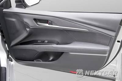 2025 Toyota Camry LE - zdjęcie 29 z 36 - miniatura