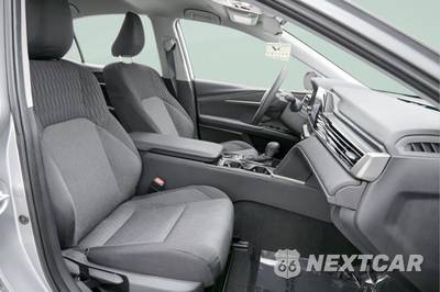 2025 Toyota Camry LE - zdjęcie 32 z 36 - miniatura