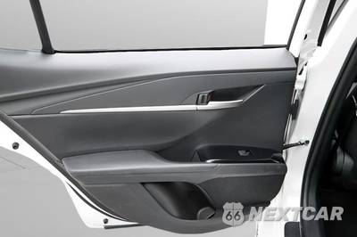 2025 Toyota Camry LE - zdjęcie 24 z 41 - miniatura