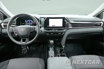 2025 Toyota Camry LE - zdjęcie 28 z 41 - miniatura