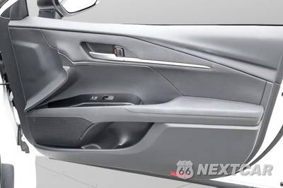 2025 Toyota Camry LE - zdjęcie 36 z 41 - miniatura