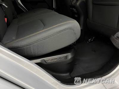 2024 Jeep Wrangler 4xe 4 Door Sahara - zdjęcie 28 z 31 - miniatura