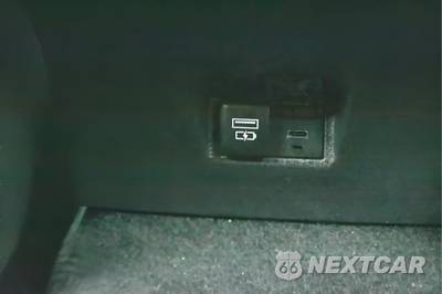 2025 Toyota Camry LE - zdjęcie 24 z 40 - miniatura