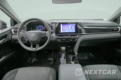 2025 Toyota Camry LE - zdjęcie 25 z 40 - miniatura