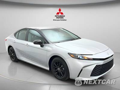 2025 Toyota Camry LE - zdjęcie 3 z 40 - miniatura