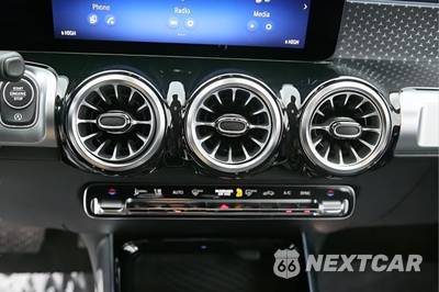 2024 Mercedes-Benz GLB 250 4MATIC - zdjęcie 24 z 45 - miniatura