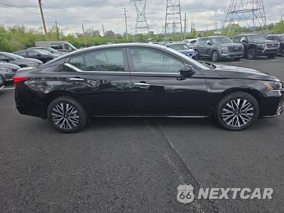 2023 Nissan Altima SV - zdjęcie 4 z 22 - miniatura