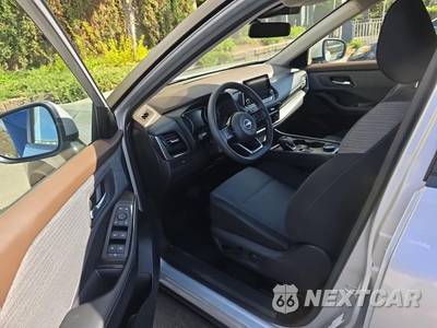 2023 Nissan Rogue SV - zdjęcie 11 z 24 - miniatura