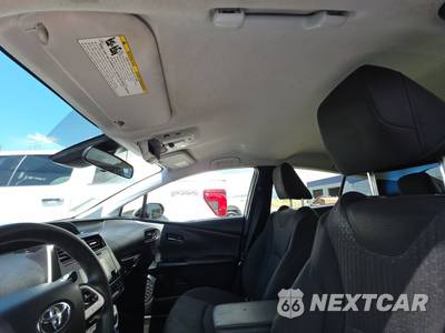 2018 Toyota Prius Two - zdjęcie 18 z 39 - miniatura