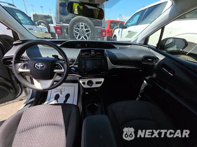 2018 Toyota Prius Two - zdjęcie 11 z 39 - miniatura