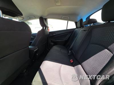 2018 Toyota Prius Two - zdjęcie 13 z 39 - miniatura