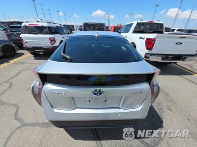 2018 Toyota Prius Two - zdjęcie 5 z 39 - miniatura