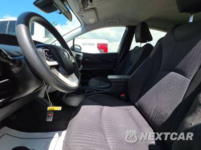 2018 Toyota Prius Two - zdjęcie 7 z 39 - miniatura