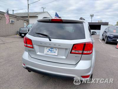 2014 Dodge Journey SXT - zdjęcie 4 z 17 - miniatura