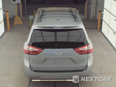 2016 Toyota Sienna XLE Premium 8-Passenger 119.3" WB - zdjęcie 5 z 28 - miniatura