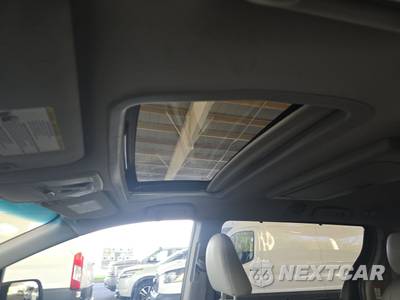 2016 Toyota Sienna XLE Premium 8-Passenger 119.3" WB - zdjęcie 19 z 28 - miniatura