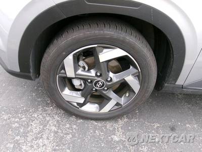 2025 Hyundai Venue SEL - zdjęcie 12 z 20 - miniatura