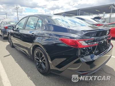2025 Toyota Camry SE - zdjęcie 6 z 28 - miniatura