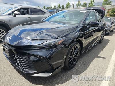 2025 Toyota Camry SE - zdjęcie 1 z 28 - miniatura