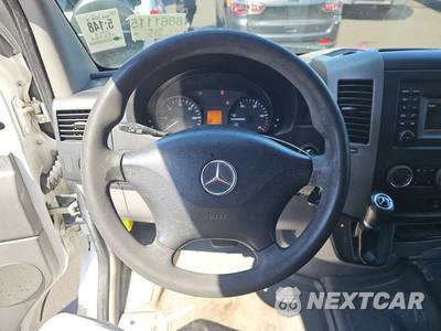 2014 Mercedes-Benz Sprinter 2500 Cargo Van Standard Roof 144.3" WB - zdjęcie 10 z 37 - miniatura