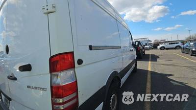 2014 Mercedes-Benz Sprinter 2500 Cargo Van Standard Roof 144.3" WB - zdjęcie 23 z 37 - miniatura