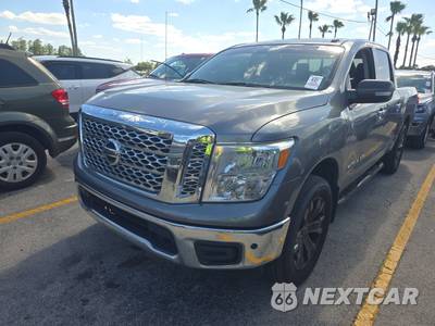 2018 Nissan TITAN SV Crew Cab Short Bed