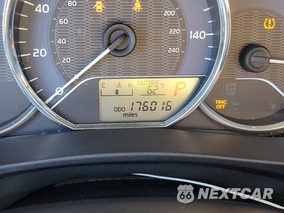 2014 Toyota Corolla LE - zdjęcie 12 z 17 - miniatura