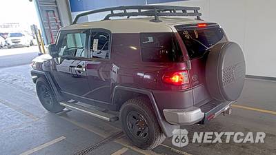 2007 Toyota FJ Cruiser w/Rear Doors - zdjęcie 6 z 18 - miniatura