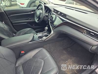 2018 Toyota Camry Hybrid XLE - zdjęcie 8 z 25 - miniatura