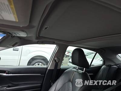 2018 Toyota Camry Hybrid XLE - zdjęcie 18 z 25 - miniatura