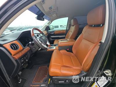 2020 Toyota Tundra 1794 Edition Crew Cab Short Bed - zdjęcie 7 z 35 - miniatura