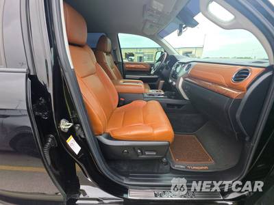 2020 Toyota Tundra 1794 Edition Crew Cab Short Bed - zdjęcie 8 z 35 - miniatura