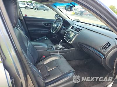 2017 Nissan Altima 2.5 SL - zdjęcie 8 z 17 - miniatura