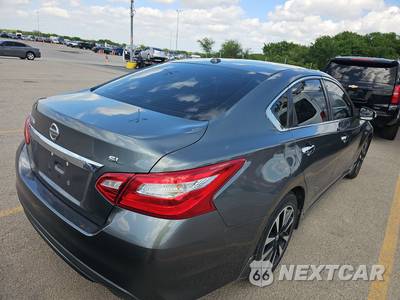 2017 Nissan Altima 2.5 SL - zdjęcie 4 z 17 - miniatura