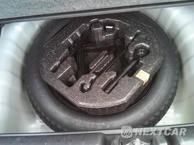 2025 Hyundai Venue SEL - zdjęcie 6 z 33 - miniatura