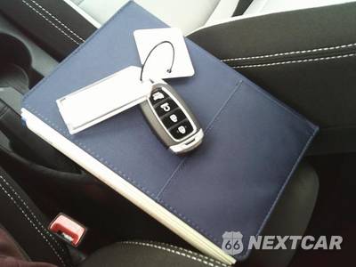 2025 Hyundai Venue SEL - zdjęcie 11 z 33 - miniatura