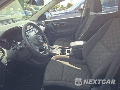 2019 Nissan Rogue Sport SV - zdjęcie 7 z 38 - miniatura
