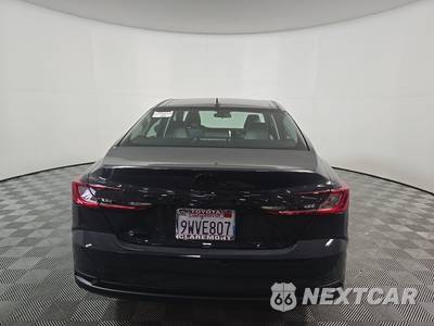 2026 Toyota Camry LE - zdjęcie 5 z 22 - miniatura