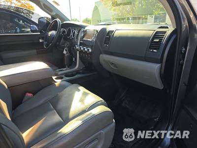 2013 Toyota Tundra Platinum Crew Cab Short Bed - zdjęcie 8 z 24 - miniatura