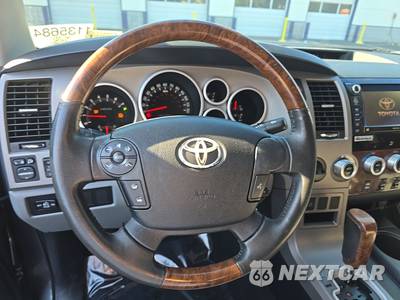 2013 Toyota Tundra Platinum Crew Cab Short Bed - zdjęcie 10 z 24 - miniatura