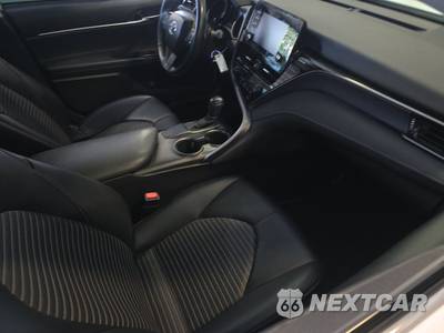 2021 Toyota Camry SE - zdjęcie 8 z 22 - miniatura