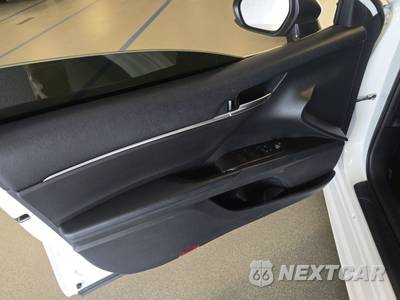 2021 Toyota Camry SE - zdjęcie 9 z 22 - miniatura