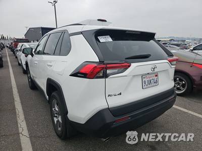 2024 Toyota RAV4 XLE - zdjęcie 6 z 19 - miniatura
