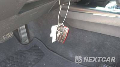 2020 Toyota Camry XSE - zdjęcie 17 z 32 - miniatura