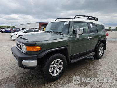 2014 Toyota FJ Cruiser w/Rear Doors