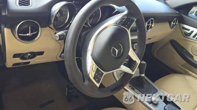 2014 Mercedes-Benz SLK 250 - zdjęcie 27 z 38 - miniatura