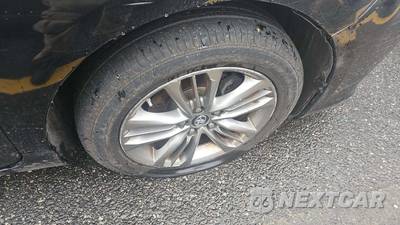 2016 Toyota Camry SE - zdjęcie 28 z 44 - miniatura