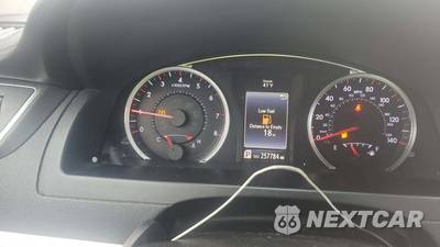 2016 Toyota Camry SE - zdjęcie 34 z 44 - miniatura